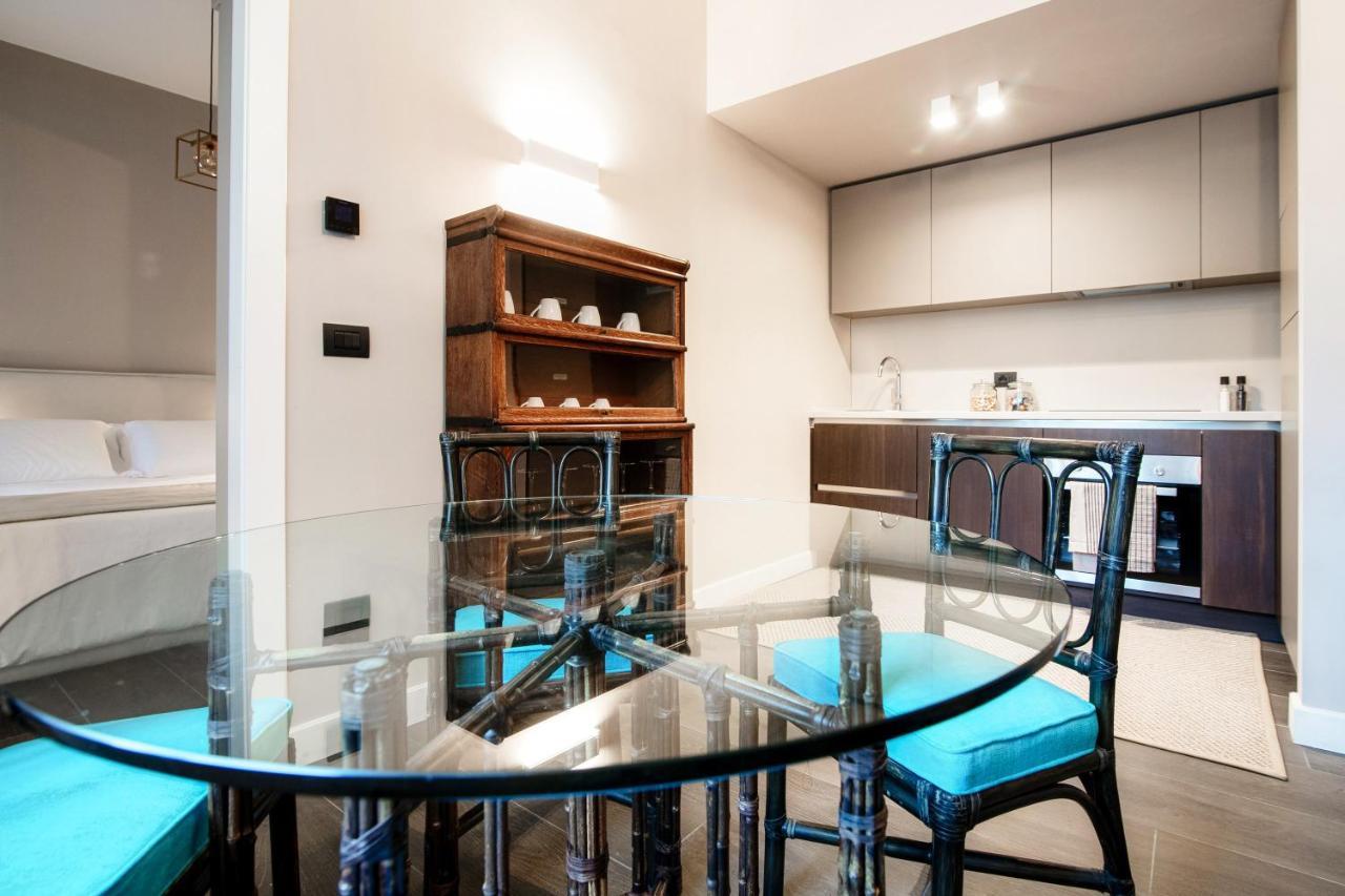 In Centro Luxury Rooms Como Exterior foto